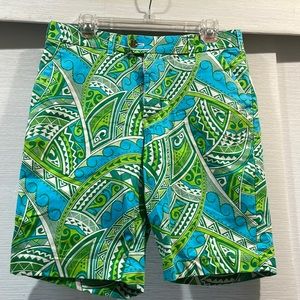 Men’s 32” Loudmouth shorts. Green/blue swirly pattern.